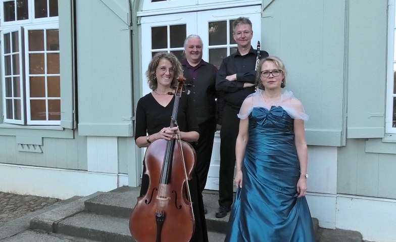7494104124390169550.webp